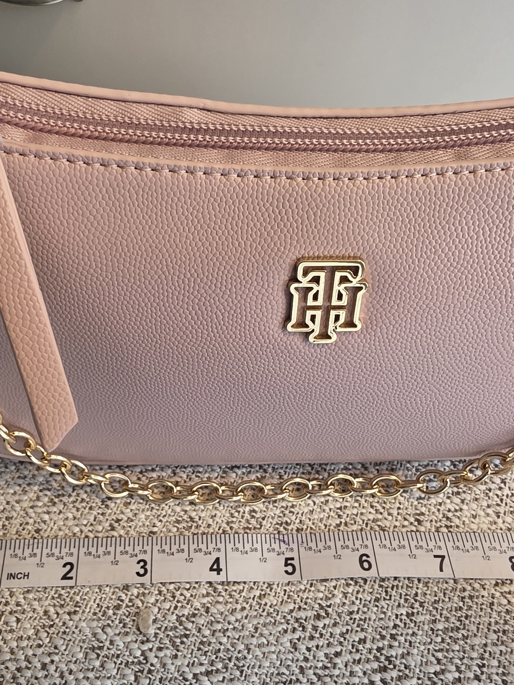 Tommy Hilfiger Pink Chain Shoulder Bag - Picture 3 of 9